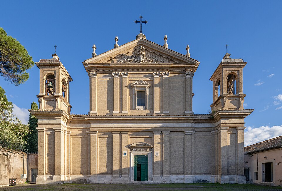 Basílica de Santa Anastásia al Palatino, em Roma, local onde é tradicionalmente venerada a relíquia do Manto de São José
