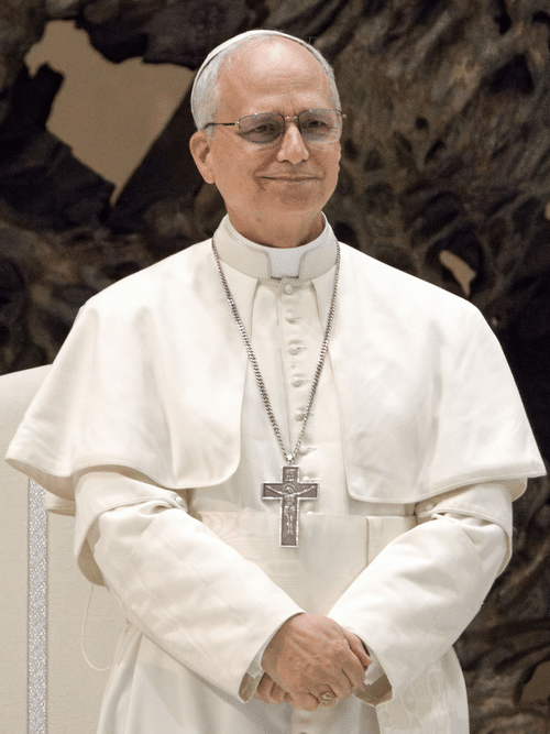 Papa Leão XIV em artigo sobre oração pelo Santo Padre